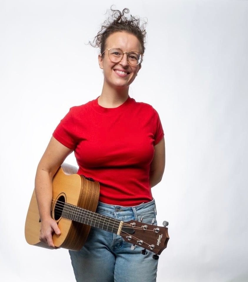 Bands for Hire - Nicole Springer - Musikcisalive.com